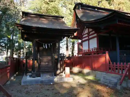 大井俣窪八幡神社の末社・摂社