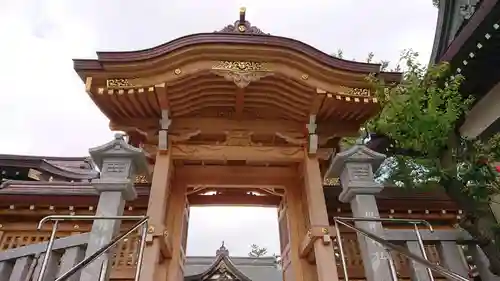 坂井神社の山門・神門