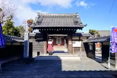 弁栄庵 法城寺の山門・神門