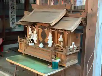 翁稲荷社の末社・摂社