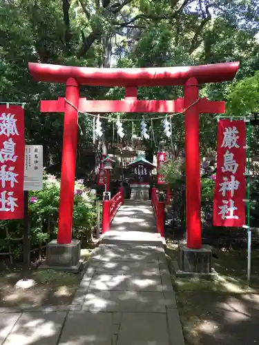 世田谷八幡宮の鳥居