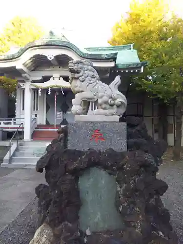 亀高神社の狛犬