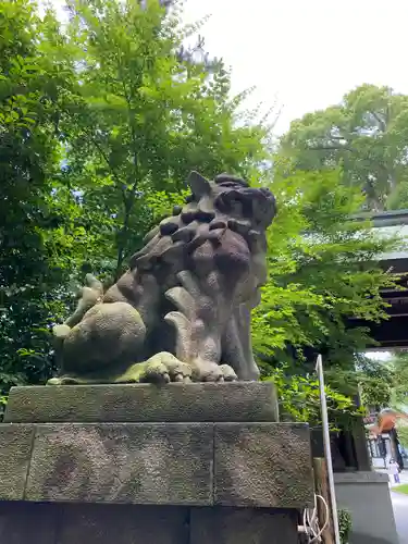 寒川神社の狛犬