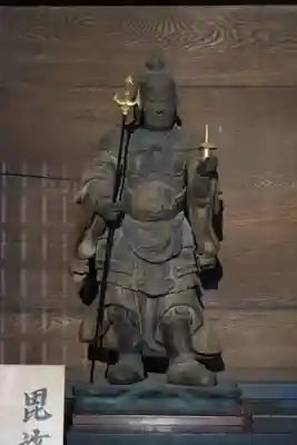 仏法紹隆寺の仏像