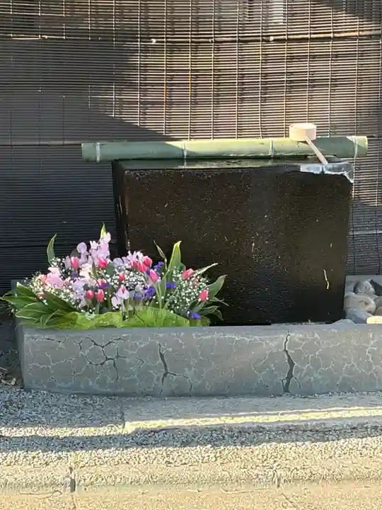 上尾御嶽神社の手水舎