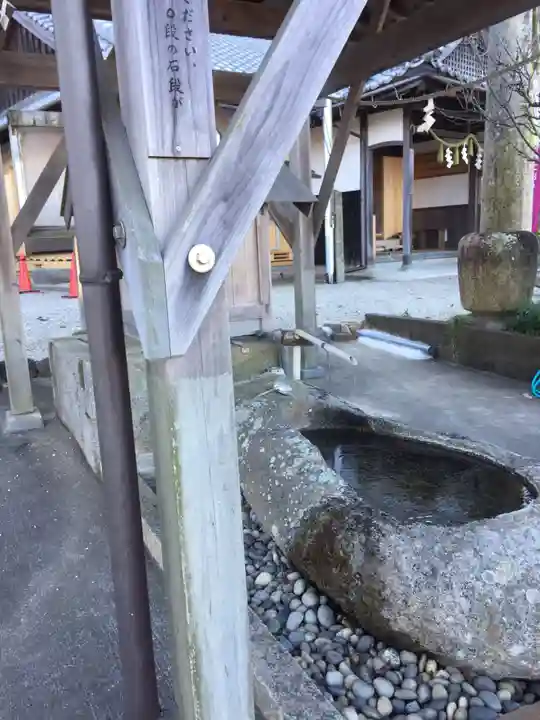 松尾神社の手水舎