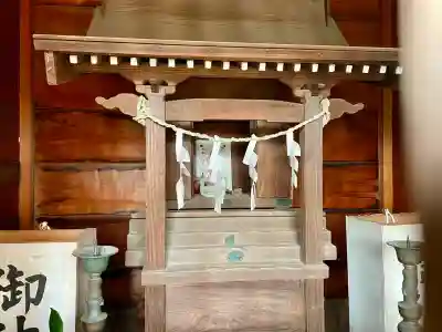 馬橋弁財天厳島神社の{uncategorized: "未分類", other: "その他", undefined: "問題あり", building: "その他建物", grave: "お墓", sacred_gate: "鳥居", guardian: "狛犬", statue: "像", buddha: "仏像", history: "歴史", nature: "自然", garden: "庭園", animal: "動物", pagoda: "塔", temizu: "手水舎", mountain_gate: "山門・神門", sanctuary: "本殿・本堂", subordinate: "末社・摂社", art: "芸術", scenery: "景色", jizo: "地蔵", ema: "絵馬", goshuin: "御朱印", omikuji: "おみくじ", items: "授与品その他", amulet: "お守り", goshuincho: "御朱印帳", eats: "食事", festival: "お祭り", votive_dance: "神楽", shichigosan: "七五三参", wedding: "結婚式", experience: "体験その他", initially: "初詣", around: "周辺", anti_infection: "感染症対策"}