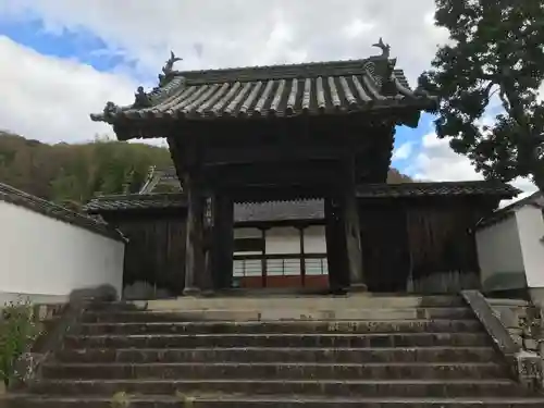 頼久寺の山門