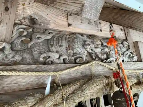 磐椅神社の芸術