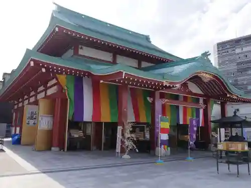 成田山横浜別院延命院の本殿・本堂