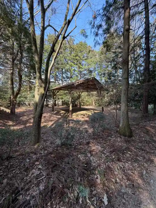 玉作湯神社の{uncategorized: "未分類", other: "その他", undefined: "問題あり", building: "その他建物", grave: "お墓", sacred_gate: "鳥居", guardian: "狛犬", statue: "像", buddha: "仏像", history: "歴史", nature: "自然", garden: "庭園", animal: "動物", pagoda: "塔", temizu: "手水舎", mountain_gate: "山門・神門", sanctuary: "本殿・本堂", subordinate: "末社・摂社", art: "芸術", scenery: "景色", jizo: "地蔵", ema: "絵馬", goshuin: "御朱印", omikuji: "おみくじ", items: "授与品その他", amulet: "お守り", goshuincho: "御朱印帳", eats: "食事", festival: "お祭り", votive_dance: "神楽", shichigosan: "七五三参", wedding: "結婚式", experience: "体験その他", initially: "初詣", around: "周辺", anti_infection: "感染症対策"}