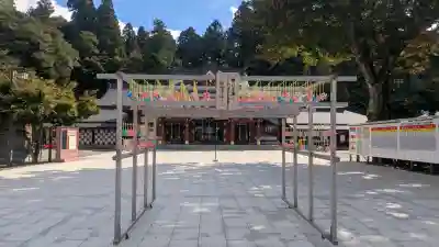 盛岡八幡宮の{uncategorized: "未分類", other: "その他", undefined: "問題あり", building: "その他建物", grave: "お墓", sacred_gate: "鳥居", guardian: "狛犬", statue: "像", buddha: "仏像", history: "歴史", nature: "自然", garden: "庭園", animal: "動物", pagoda: "塔", temizu: "手水舎", mountain_gate: "山門・神門", sanctuary: "本殿・本堂", subordinate: "末社・摂社", art: "芸術", scenery: "景色", jizo: "地蔵", ema: "絵馬", goshuin: "御朱印", omikuji: "おみくじ", items: "授与品その他", amulet: "お守り", goshuincho: "御朱印帳", eats: "食事", festival: "お祭り", votive_dance: "神楽", shichigosan: "七五三参", wedding: "結婚式", experience: "体験その他", initially: "初詣", around: "周辺", anti_infection: "感染症対策"}
