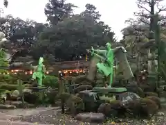 大井神社の像