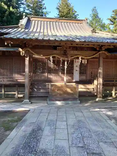 稲田神社の本殿・本堂