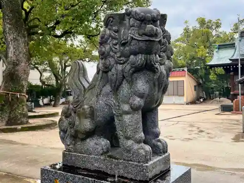 佐賀縣護國神社の狛犬