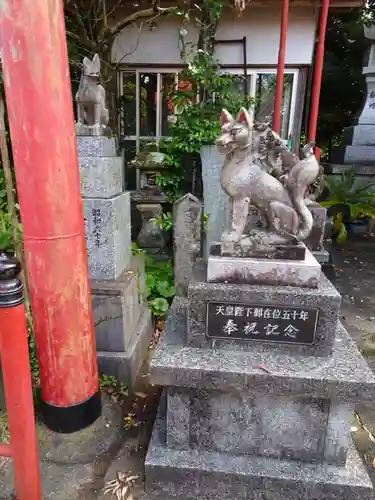 古麓稲荷神社の狛犬