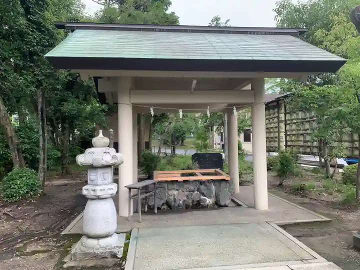 三重縣護國神社の手水舎