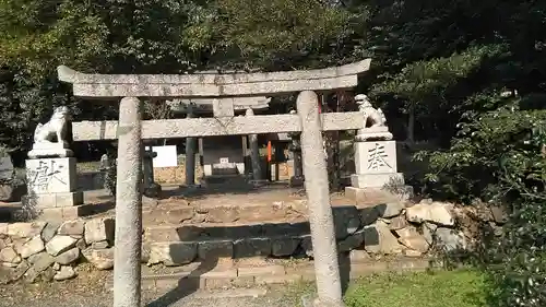 葛原八幡神社の鳥居