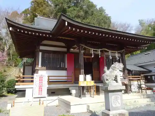 白山神社の本殿・本堂