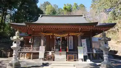 中氷川神社の本殿・本堂