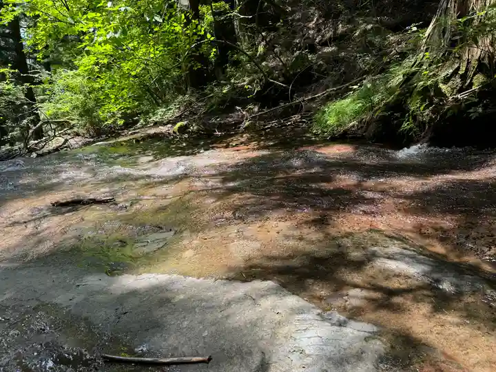 母の白滝神社(山梨県)