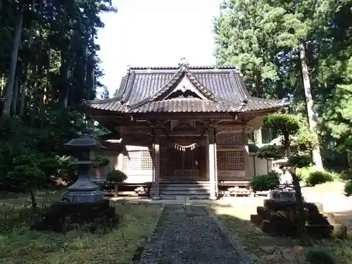 遠賀神社の本殿