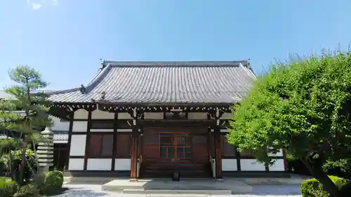 長青寺の本殿・本堂
