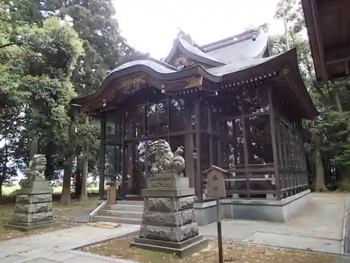 刀何理神社の本殿