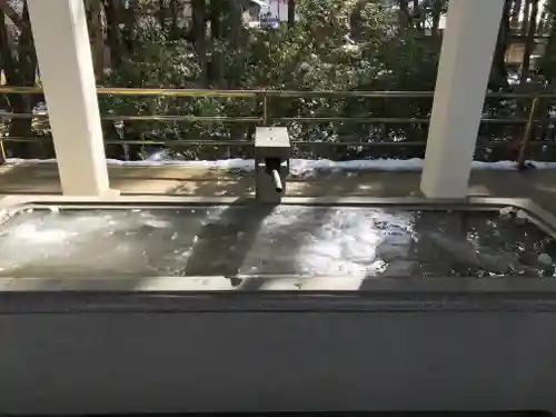 壇上伽藍の手水舎