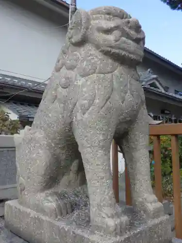 港住吉神社（住吉大社境外末社）の狛犬