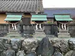 堤治神社の末社