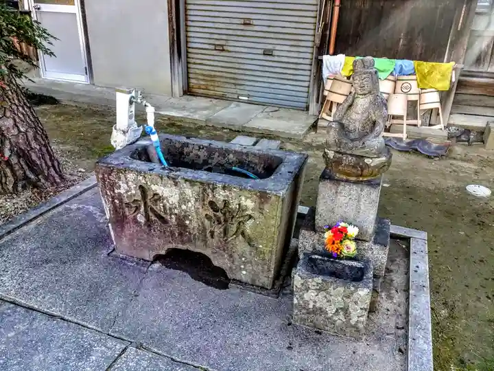 向陽寺の手水舎