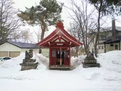 鷹栖神社の末社・摂社