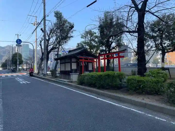 お玉大神(生田川の西岸)(兵庫県)