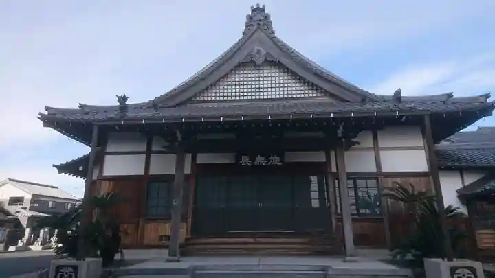 常楽寺の本殿・本堂