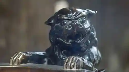 青岸渡寺の{uncategorized: "未分類", other: "その他", undefined: "問題あり", building: "その他建物", grave: "お墓", sacred_gate: "鳥居", guardian: "狛犬", statue: "像", buddha: "仏像", history: "歴史", nature: "自然", garden: "庭園", animal: "動物", pagoda: "塔", temizu: "手水舎", mountain_gate: "山門・神門", sanctuary: "本殿・本堂", subordinate: "末社・摂社", art: "芸術", scenery: "景色", jizo: "地蔵", ema: "絵馬", goshuin: "御朱印", omikuji: "おみくじ", items: "授与品その他", amulet: "お守り", goshuincho: "御朱印帳", eats: "食事", festival: "お祭り", votive_dance: "神楽", shichigosan: "七五三参", wedding: "結婚式", experience: "体験その他", initially: "初詣", around: "周辺", anti_infection: "感染症対策"}