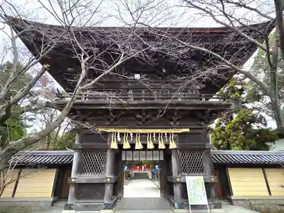 香椎宮の山門・神門