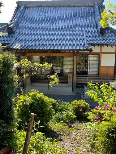 須弥寺（須彌寺）の本殿