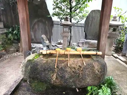 洲嵜神社の手水舎