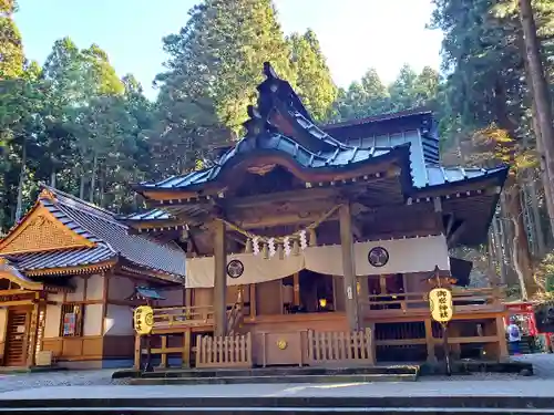 御岩神社の本殿・本堂
