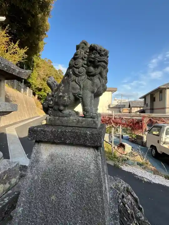 満留山神社の{uncategorized: "未分類", other: "その他", undefined: "問題あり", building: "その他建物", grave: "お墓", sacred_gate: "鳥居", guardian: "狛犬", statue: "像", buddha: "仏像", history: "歴史", nature: "自然", garden: "庭園", animal: "動物", pagoda: "塔", temizu: "手水舎", mountain_gate: "山門・神門", sanctuary: "本殿・本堂", subordinate: "末社・摂社", art: "芸術", scenery: "景色", jizo: "地蔵", ema: "絵馬", goshuin: "御朱印", omikuji: "おみくじ", items: "授与品その他", amulet: "お守り", goshuincho: "御朱印帳", eats: "食事", festival: "お祭り", votive_dance: "神楽", shichigosan: "七五三参", wedding: "結婚式", experience: "体験その他", initially: "初詣", around: "周辺", anti_infection: "感染症対策"}