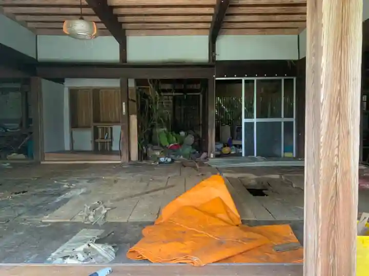 寺院(名称不明)の本殿・本堂