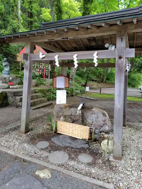 御座石神社(秋田県)