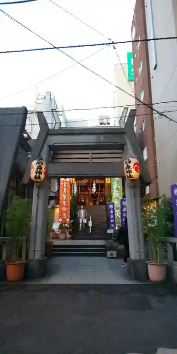 烏森神社の鳥居