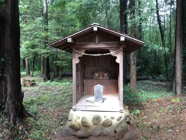 出雲乃伊波比神社の末社・摂社
