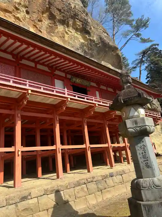 達谷窟毘沙門堂の{uncategorized: "未分類", other: "その他", undefined: "問題あり", building: "その他建物", grave: "お墓", sacred_gate: "鳥居", guardian: "狛犬", statue: "像", buddha: "仏像", history: "歴史", nature: "自然", garden: "庭園", animal: "動物", pagoda: "塔", temizu: "手水舎", mountain_gate: "山門・神門", sanctuary: "本殿・本堂", subordinate: "末社・摂社", art: "芸術", scenery: "景色", jizo: "地蔵", ema: "絵馬", goshuin: "御朱印", omikuji: "おみくじ", items: "授与品その他", amulet: "お守り", goshuincho: "御朱印帳", eats: "食事", festival: "お祭り", votive_dance: "神楽", shichigosan: "七五三参", wedding: "結婚式", experience: "体験その他", initially: "初詣", around: "周辺", anti_infection: "感染症対策"}