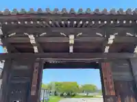 薬師寺の山門・神門