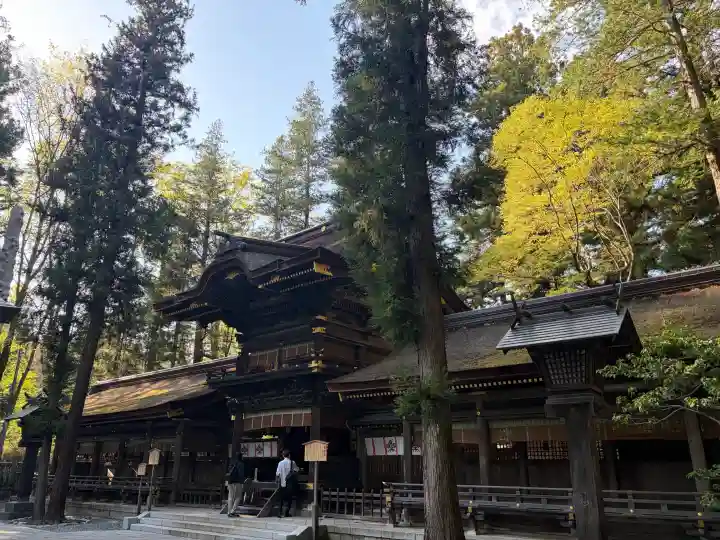 諏訪大社下社春宮の{uncategorized: "未分類", other: "その他", undefined: "問題あり", building: "その他建物", grave: "お墓", sacred_gate: "鳥居", guardian: "狛犬", statue: "像", buddha: "仏像", history: "歴史", nature: "自然", garden: "庭園", animal: "動物", pagoda: "塔", temizu: "手水舎", mountain_gate: "山門・神門", sanctuary: "本殿・本堂", subordinate: "末社・摂社", art: "芸術", scenery: "景色", jizo: "地蔵", ema: "絵馬", goshuin: "御朱印", omikuji: "おみくじ", items: "授与品その他", amulet: "お守り", goshuincho: "御朱印帳", eats: "食事", festival: "お祭り", votive_dance: "神楽", shichigosan: "七五三参", wedding: "結婚式", experience: "体験その他", initially: "初詣", around: "周辺", anti_infection: "感染症対策"}