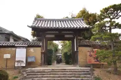 海龍王寺の山門・神門