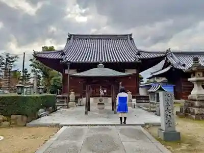 本山寺の本殿・本堂